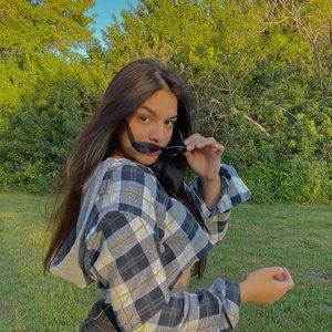 Meet your Posher, Valery